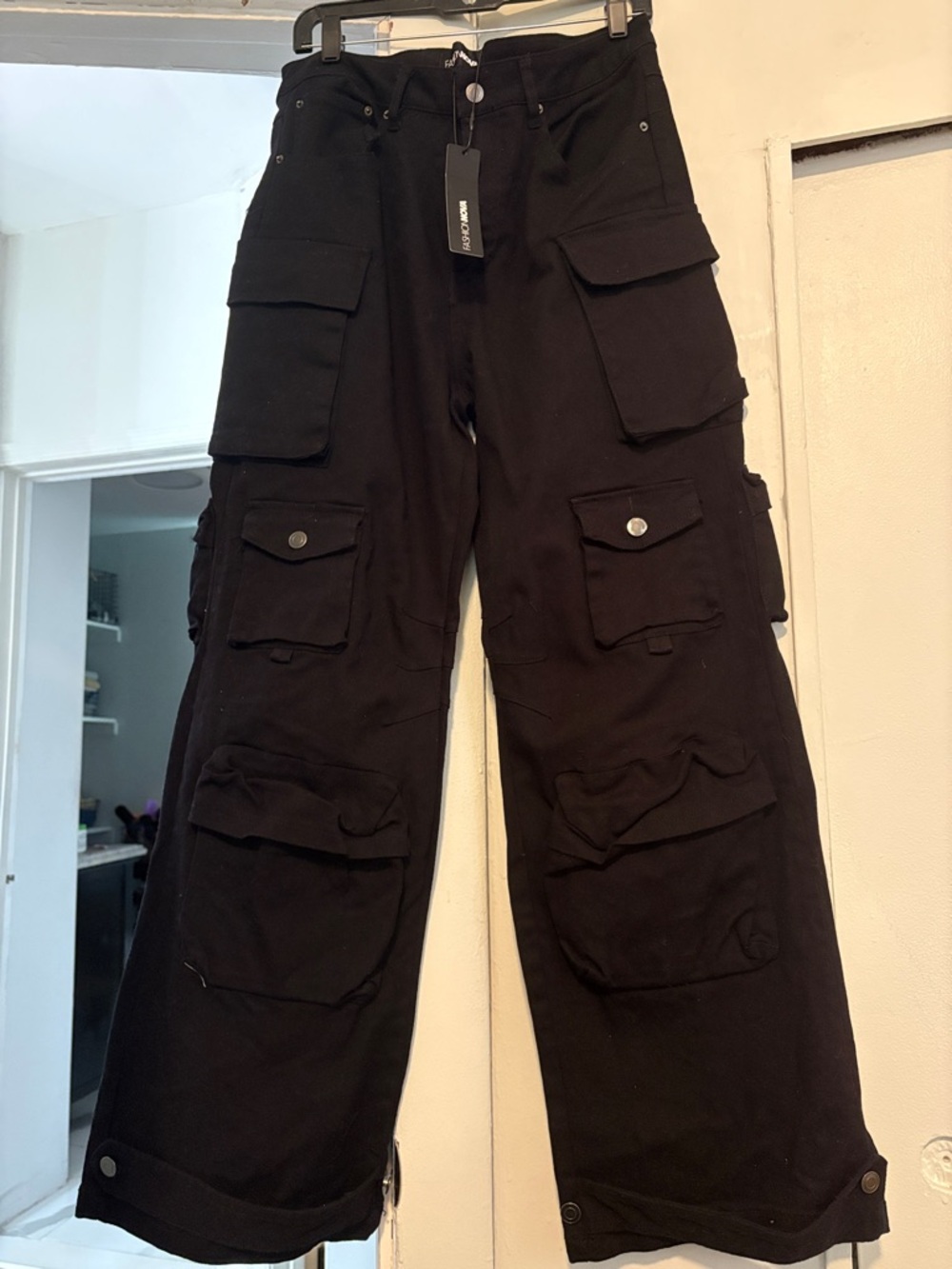 Fashion Nova Black Men's Cargo Pants with Multi-Pocket Design